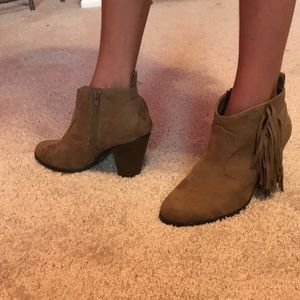 Ankle boots, 6.5